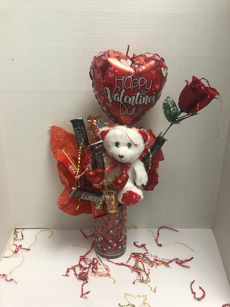 Happy Valentine’s Day Candy/Stuffed Animal Bouquet